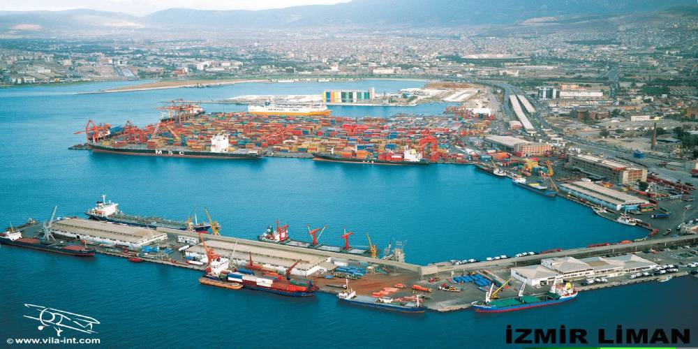 Морской порт Измир (Турция)